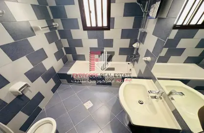 Compound - 3 Bedrooms - 3 Bathrooms for rent in Al Thumama - Al Thumama - Doha
