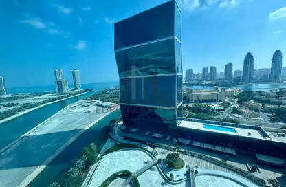 Apartment - 2 Bedrooms - 4 Bathrooms for rent in Zig Zag Tower B - Zig Zag Towers - West Bay - Doha