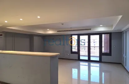 Apartment - 2 Bedrooms - 2 Bathrooms for rent in Tower 21 - Porto Arabia - The Pearl Island - Doha