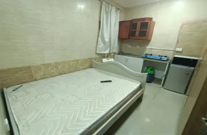 Apartment - Studio - 1 Bathroom for rent in Umm Ghwailina Comm - Umm Ghuwalina - Umm Ghuwailina - Doha