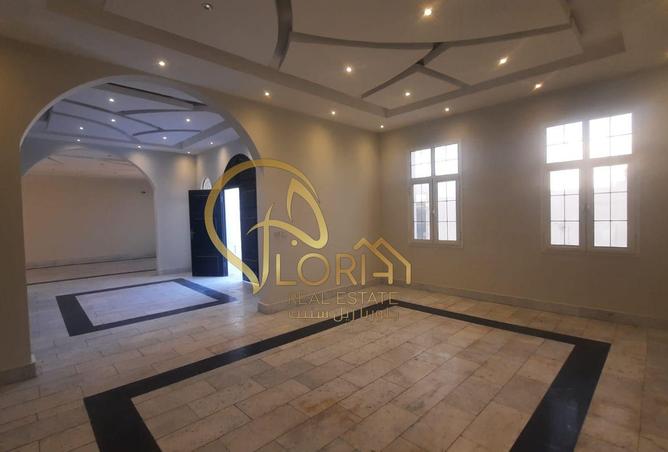 954510 - Property Image 3