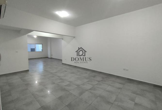 942881 - Property Image 2