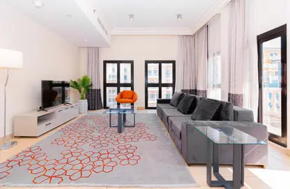 Apartment - 3 Bedrooms - 3 Bathrooms for rent in The Pearl Island - Doha