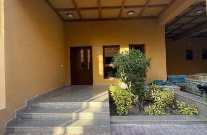 مجمع سكني - 5 غرف نوم - 4 حمامات للايجار في مريخ - المريخ - الدوحة