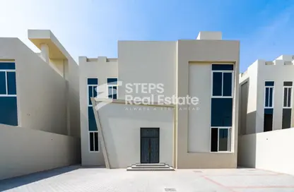 Villa - 7+ Bedrooms - 7+ Bathrooms for rent in Izghawa - Izghawa - Doha