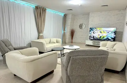 Apartment - 3 Bedrooms - 2 Bathrooms for rent in West Bay Lagoon - West Bay Lagoon - Doha