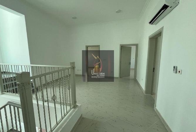 958492 - Property Image 2