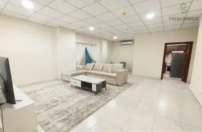 Apartment - 2 Bedrooms - 2 Bathrooms for rent in Al Sadd Road - Al Sadd - Doha