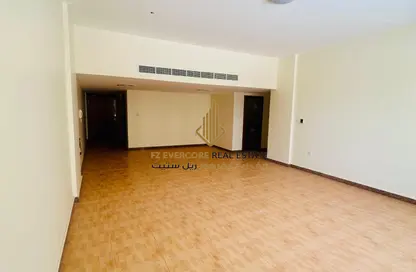 شقة - 3 غرف نوم - 3 حمامات للايجار في 28  نجمة - شارع ابن درهم - نجمة - الدوحة