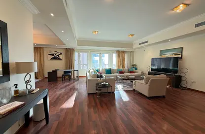 Apartment - 3 Bedrooms - 5 Bathrooms for rent in East Porto Drive - Porto Arabia - The Pearl Island - Doha