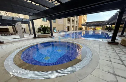 Apartment - 2 Bedrooms - 2 Bathrooms for sale in East Porto Drive - Porto Arabia - The Pearl Island - Doha
