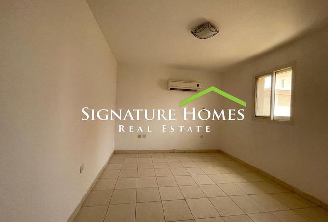 955613 - Property Main Image