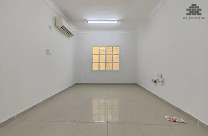 Apartment - 2 Bedrooms - 2 Bathrooms for rent in Muntazah 13 - Al Muntazah - Doha