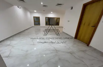 Apartment - 3 Bedrooms - 3 Bathrooms for rent in Al Mansoura - Al Mansoura - Doha