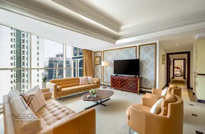 Hotel Apartments - 3 Bedrooms - 4 Bathrooms for rent in West Bay - West Bay - Doha