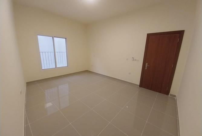 962172 - Property Image 3