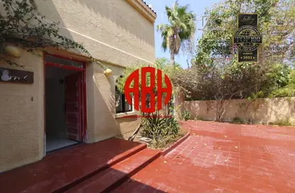 Compound - 3 Bedrooms - 4 Bathrooms for rent in Al Messila - Al Messila - Doha