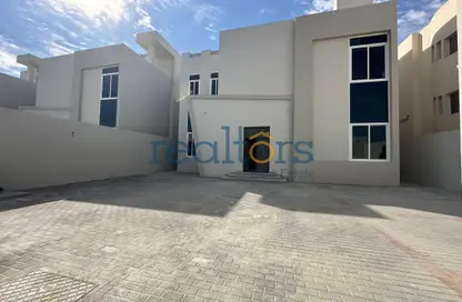 Villa - 7+ Bedrooms - 7+ Bathrooms for rent in Izghawa - Izghawa - Doha