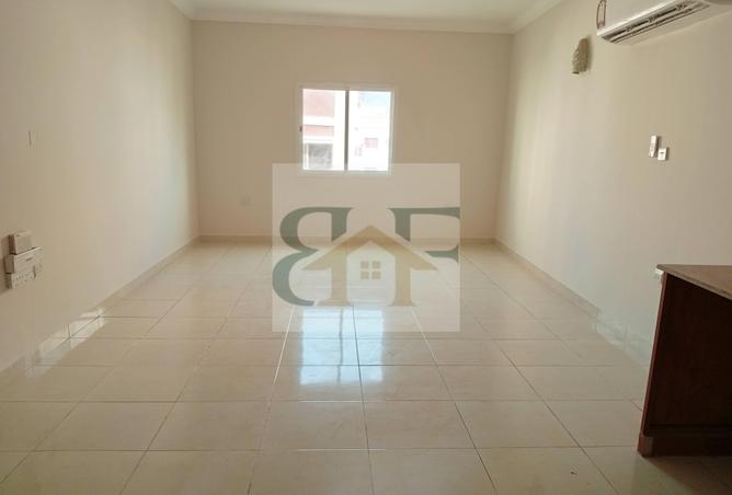 984269 - Property Main Image