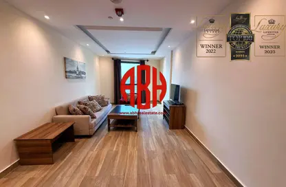 Apartment - 2 Bedrooms - 3 Bathrooms for rent in Al Sadd Road - Al Sadd - Doha