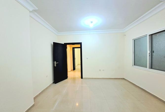 938861 - Property Image 2