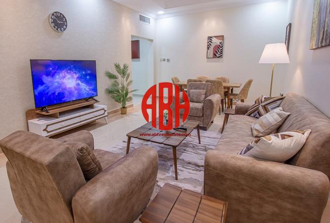 Apartment - 2 Bedrooms - 2 Bathrooms for rent in Al Sadd Road - Al Sadd - Doha