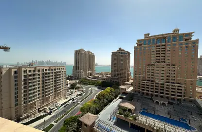 Apartment - 1 Bedroom - 2 Bathrooms for rent in East Porto Drive - Porto Arabia - The Pearl Island - Doha