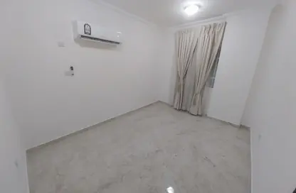 Apartment - 2 Bedrooms - 2 Bathrooms for rent in Abdul Rahman Bin Jassim Street - Mesaieed Road - Al Wakra