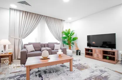 Apartment - 3 Bedrooms - 3 Bathrooms for rent in Curlew Street - Al Waab - Doha