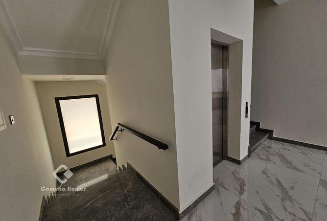 941581 - Property Image 2