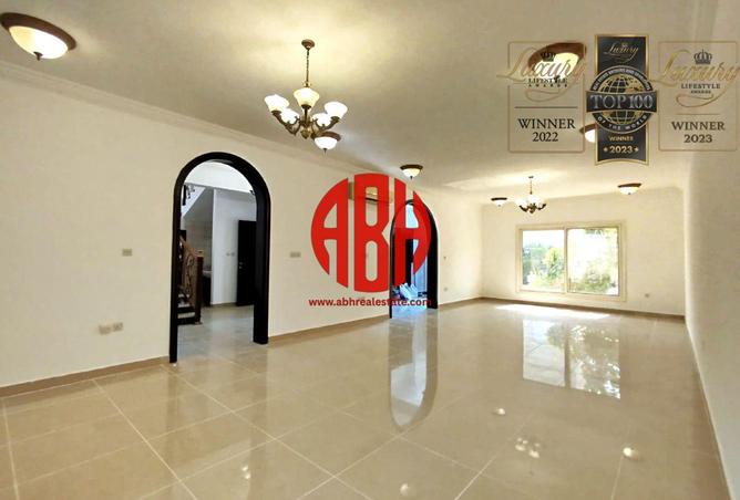 912458 - Property Image 3