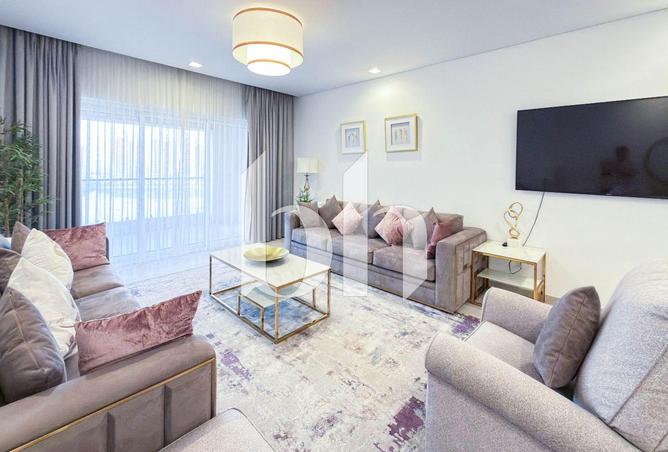 976517 - Property Image 2