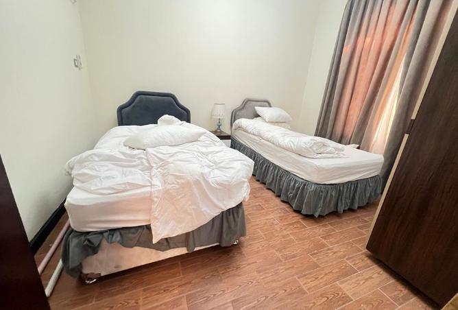 988476 - Property Image 3