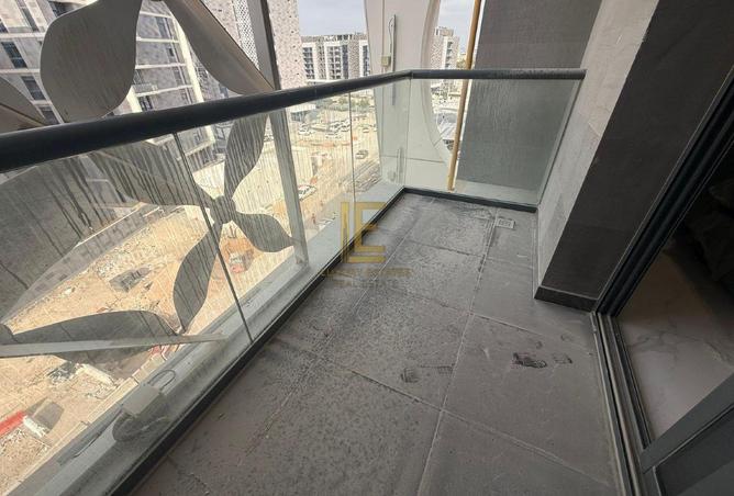 993288 - Property Image 3