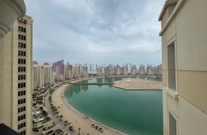 شقة - 2 غرف نوم - 3 حمامات للايجار في فيفا غرب - فيفا بحرية - جزيرة اللؤلؤة - الدوحة