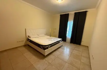 Apartment - 1 Bedroom - 2 Bathrooms for sale in West Porto Drive - Porto Arabia - The Pearl Island - Doha