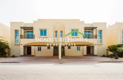 Villa - 3 Bedrooms - 5 Bathrooms for rent in Umm Al Seneem Street - Ain Khaled - Doha