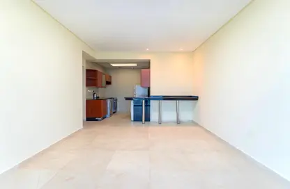 Apartment - 2 Bedrooms - 2 Bathrooms for rent in Zig Zag Tower A - Zig Zag Towers - West Bay - Doha
