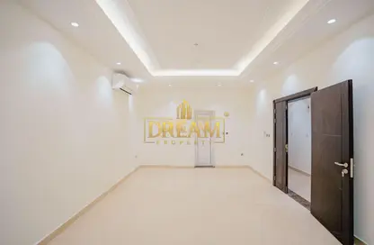 Apartment - 3 Bedrooms - 3 Bathrooms for rent in Al Nasr Street - Al Nasr - Doha