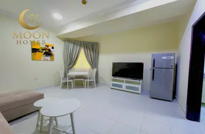 Apartment - 1 Bedroom - 1 Bathroom for rent in Umm Ghuwailina 4 - Umm Ghuwailina - Doha Apartment - 1 Bedroom - 1 Bathroom for rent in Umm Ghuwailina 4 - Umm Ghuwailina - Doha