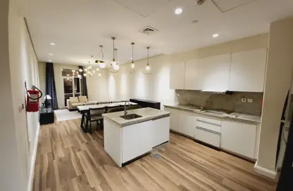 شقة - 2 غرف نوم - 4 حمامات للايجار في حدائق فلورستا - حدائق فلورستا - جزيرة اللؤلؤة - الدوحة