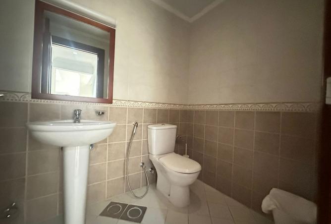 932747 - Property Image 3