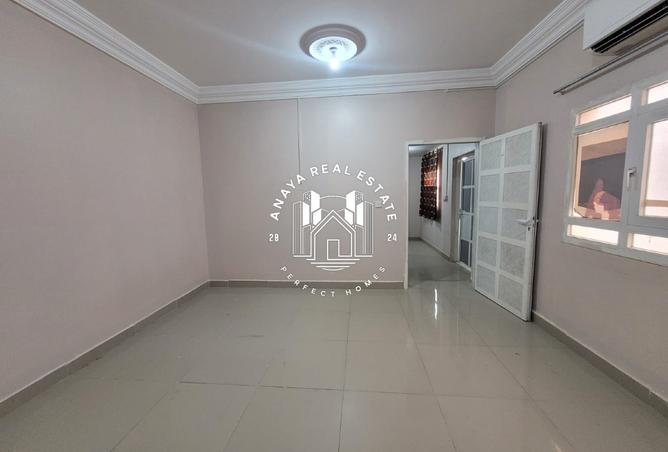 881203 - Property Main Image