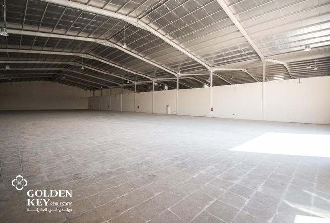 965104 - Property Image 2