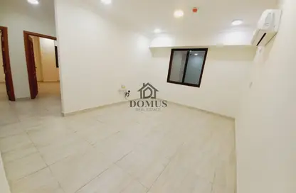 Apartment - 3 Bedrooms - 2 Bathrooms for rent in Thabit Bin Zaid Street - Al Mansoura - Doha
