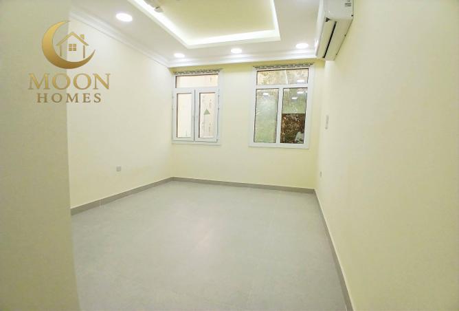 1001866 - Property Image 2