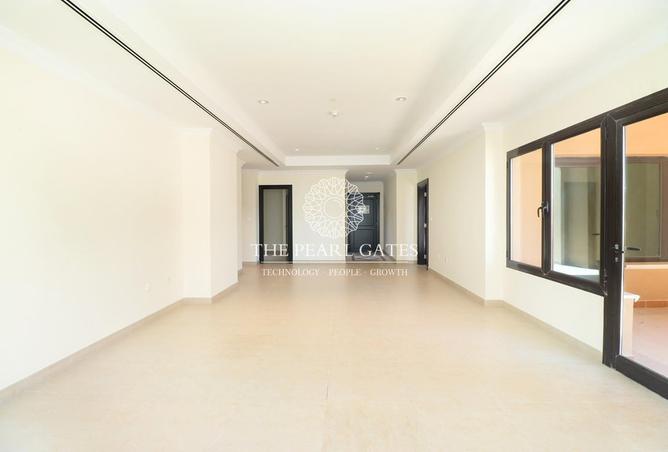 914777 - Property Main Image
