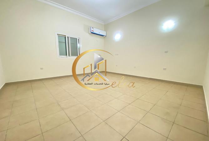 928527 - Property Image 3