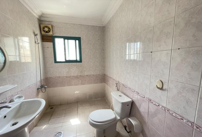 930720 - Property Image 3