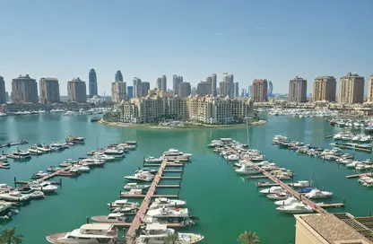 Apartment - 2 Bedrooms - 3 Bathrooms for rent in West Porto Drive - Porto Arabia - The Pearl Island - Doha